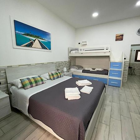 Casa Vacanze Luisa Nápoles Exterior foto